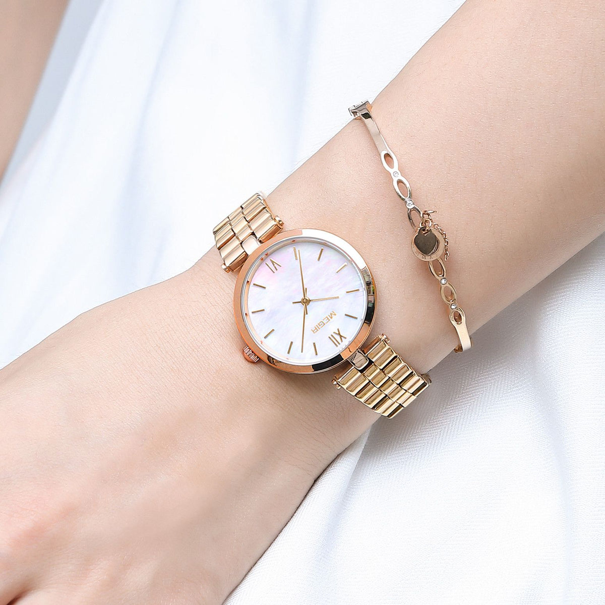 MEGIR 85112 – Reloj de cuarzo en acero